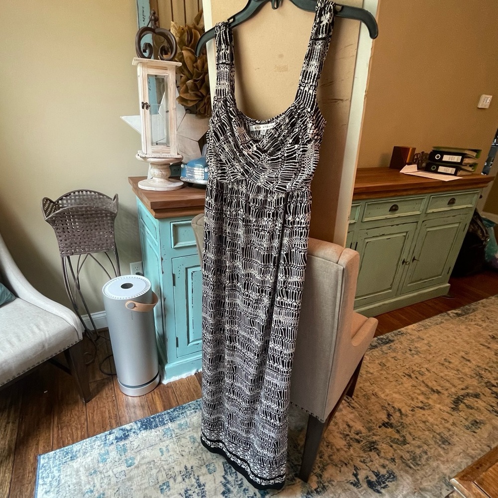 Max Studio black&white Maxi Dress 🐝